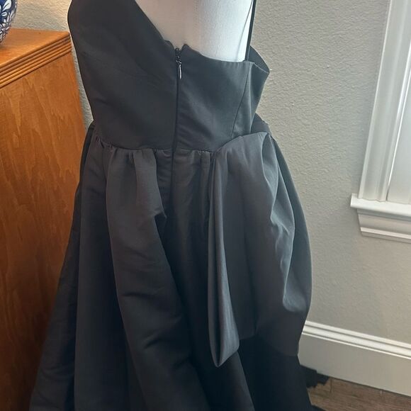 NWT Sachin & Babi Hadley V-Neck
Back-Bow Empire Gown - Picture 5 of 8